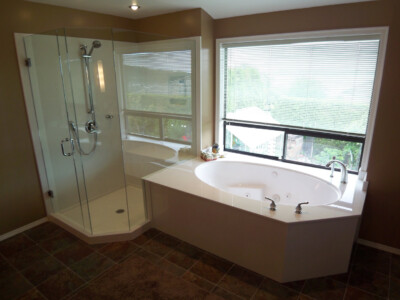 precision_marble_cultured_bathroom_tile_inlay_shower_bathtub_Victoria-renovations